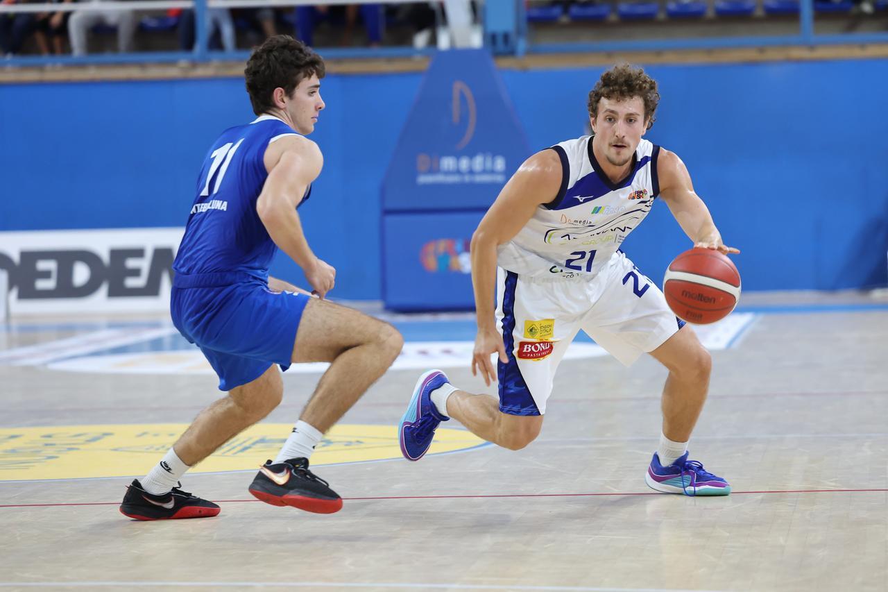 Basket, Adamant Ferrara Montebelluna La Nuova Ferrara